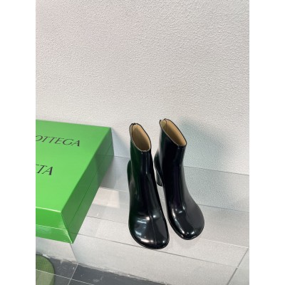 Bottega Veneta Atomic Ankle Boots In Black Lambskin TDSS12081