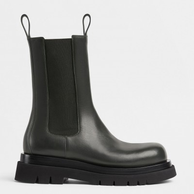 Bottega Veneta BV Lug Chelsea Boots In Black Calfskin TDSS12106