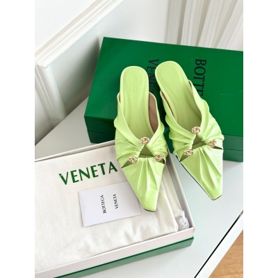 Bottega Veneta Bunnie Flat Mules In Fennel Patent Leather TDSS12099