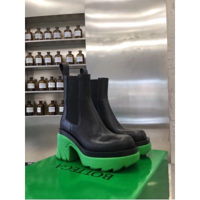 Bottega Veneta Flash Chelsea Boots with Green Outsole TDSS12133