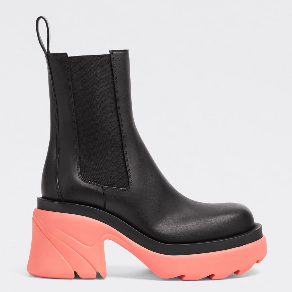 Bottega Veneta Flash Chelsea Boots with Pink Outsole TDSS12135