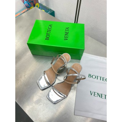 Bottega Veneta Knot Sandals 90mm in Silver Leather TDSS12164