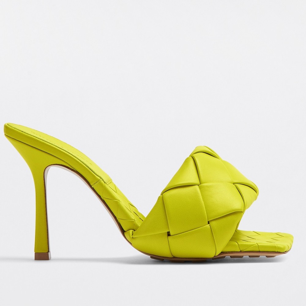 Bottega Veneta Lido Sandals In Kiwi Intrecciato Leather TDSS12172