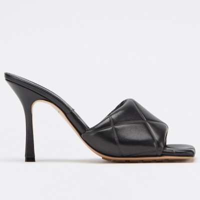 Bottega Veneta Rubber Lido Sandals In Black Quilted Lambskin TDSS12206