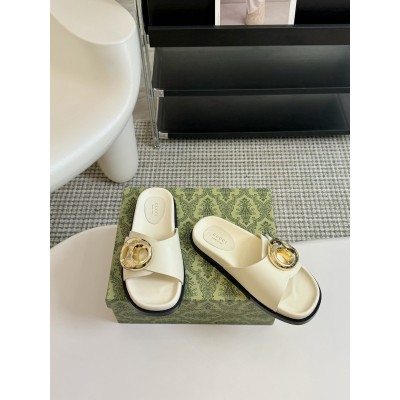 Gucci Marina Chain Slide Sandals in White Leather TDSS26256