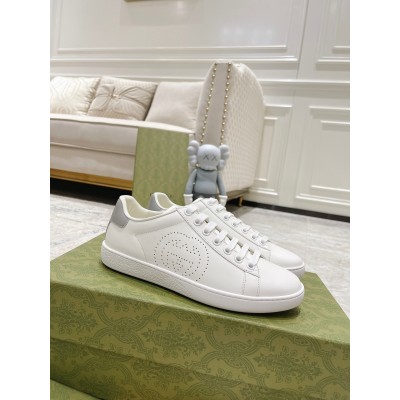 Gucci Men's Ace Sneakers in White Leather with Interlocking G TDSS26316