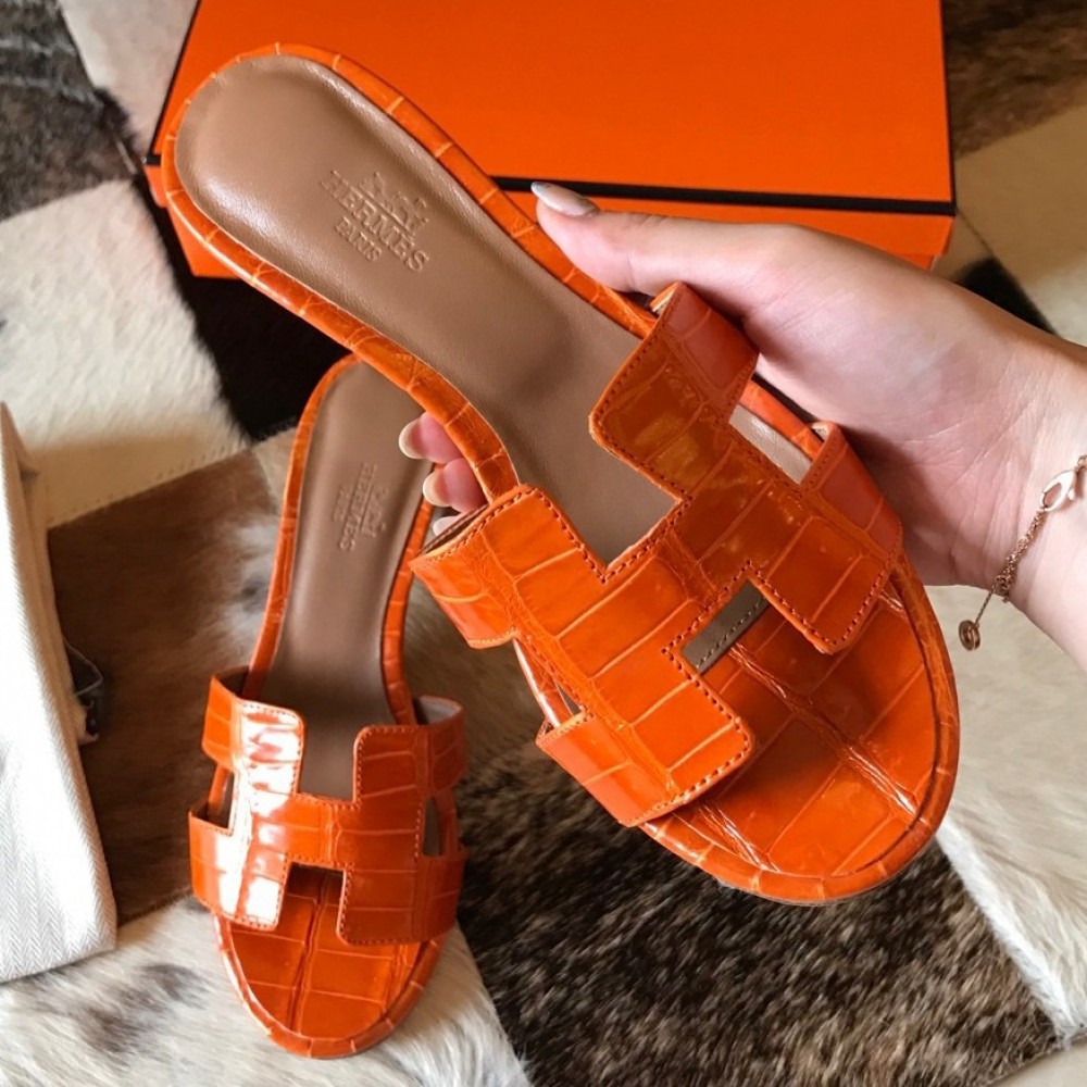 Hermes Oasis Slide Sandals In Orange Niloticus Crocodile Shiny Skin TDSS13284