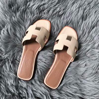 Hermes Oran Slide Sandals In Beton Clemence Leather TDSS13291