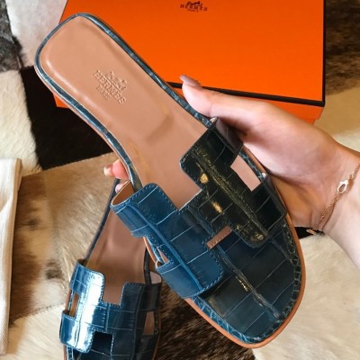 Hermes Oran Slide Sandals In Blue Shiny Niloticus Crocodile Skin TDSS13320