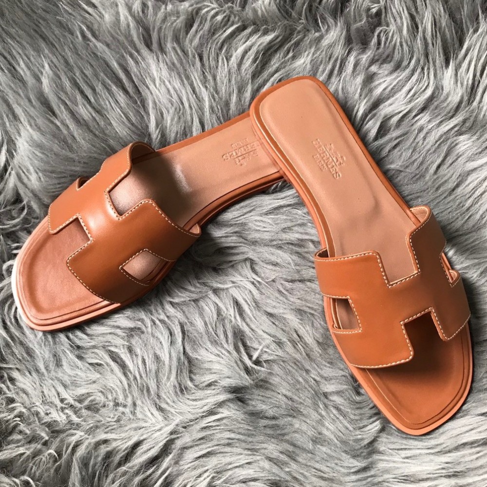 Hermes Oran Slide Sandals In Brown Swift Calfskin TDSS13325