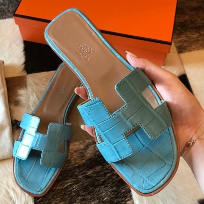 Hermes Oran Slide Sandals In Celeste Shiny Niloticus Crocodile Skin TDSS13328