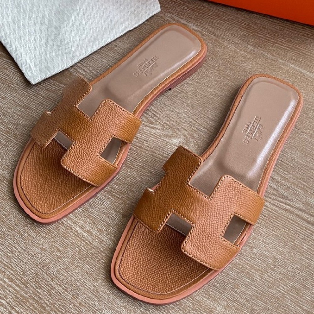 Hermes Oran Slide Sandals In Gold Epsom Calfskin TDSS13332