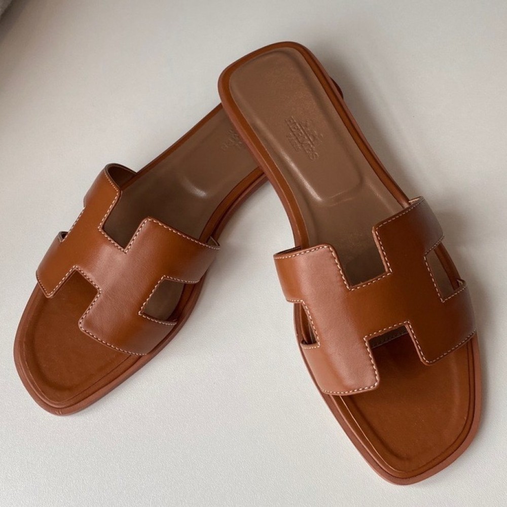 Hermes Oran Slide Sandals In Gold Swift Calfskin TDSS13334