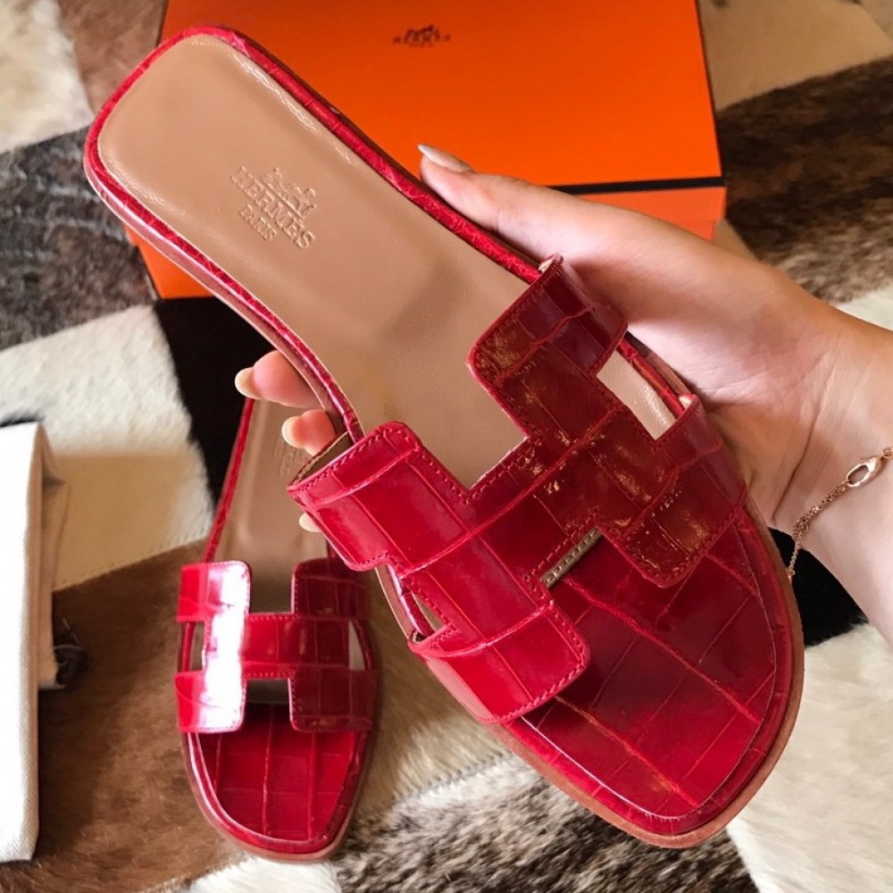 Hermes Oran Slide Sandals In Red Shiny Niloticus Crocodile Skin TDSS13366