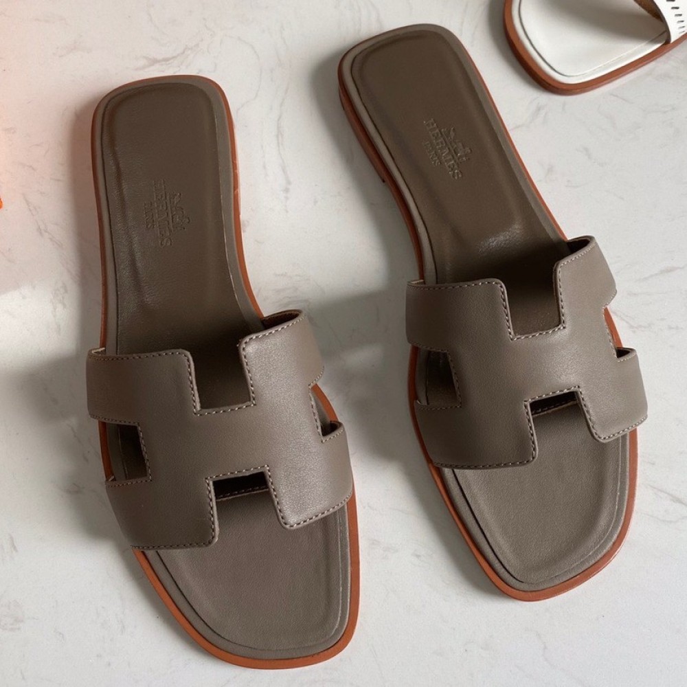 Hermes Oran Slide Sandals In Taupe Swift Calfskin TDSS13374