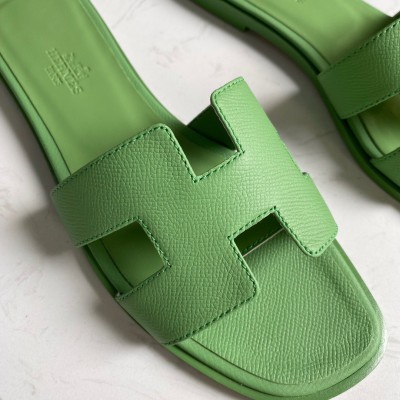 Hermes Oran Slide Sandals In Vert Criquet Epsom Calfskin TDSS13377