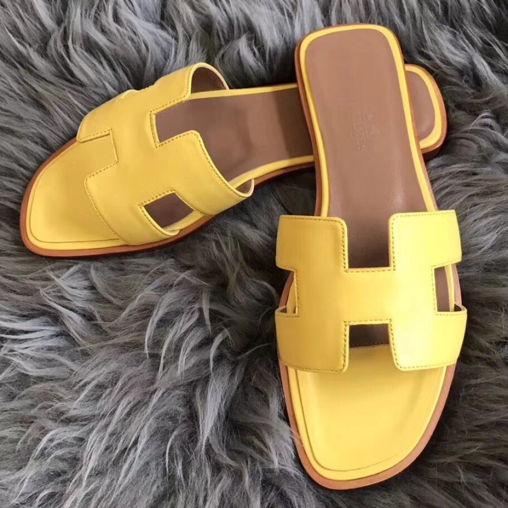 Hermes Oran Slide Sandals In Yellow Swift Calfskin TDSS13389