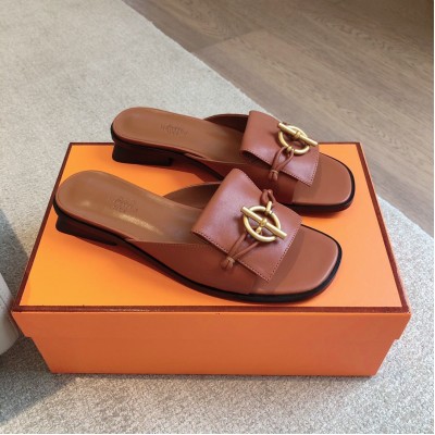 Hermes Isle Sandals in Brown Leather TDSS13469