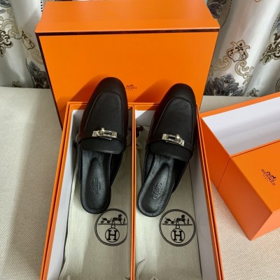 Hermes Oz Mules in Black Leather TDSS13471