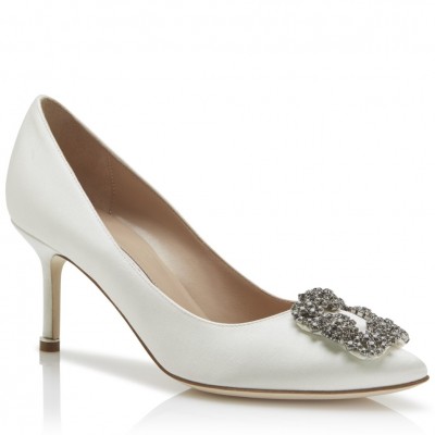 Manolo Blahnik Hangisi 70 Pumps In White Satin TDSS13606