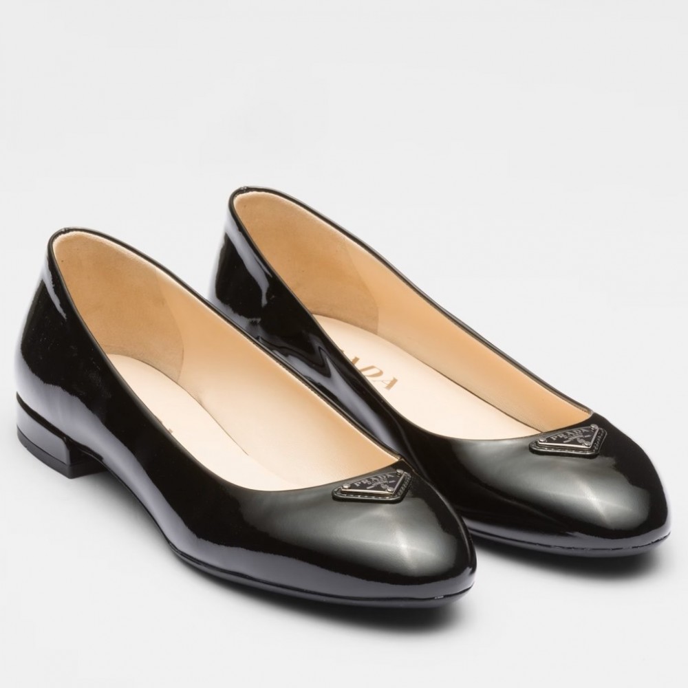 Prada Ballerinas in Black Patent Leather TDSS13664