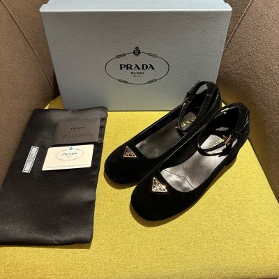 Prada Pumps 35mm in Black Velvet TDSS13773