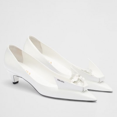 Prada Pumps 45mm in White Leather with Floral Appliques TDSS13777