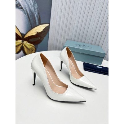 Prada Pumps 95mm in White Patent Leather TDSS13784