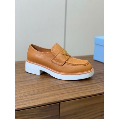 Prada Loafers in Brown Grained Leather TDSS13838