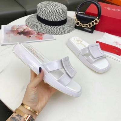 Roger Vivier Vivier Slide Covered Buckle Mules in White Patent Leather TDSS13950