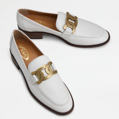 Tod's Cuoio Loafers In White Calfskin TDSS14048