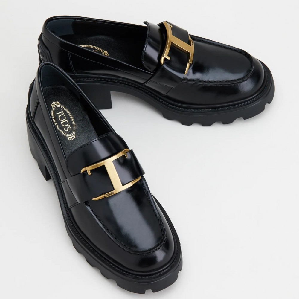 Tod's Loafers In Black Shiny Calfskin TDSS14054