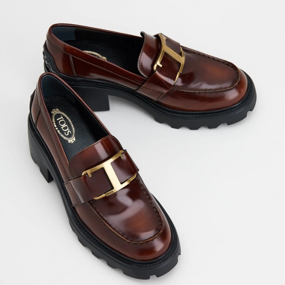 Tod's Loafers In Brown Shiny Calfskin TDSS14055