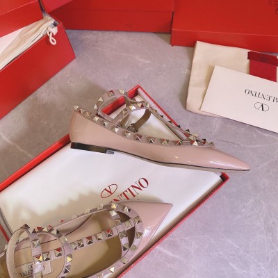 Valentino Caged Rockstud Ballet Flats In Powder Patent Leather TDSS14090