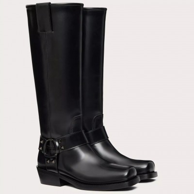 Valentino Garavani Rockstud Biker Boots 40mm in Black Calfskin TDSS14130