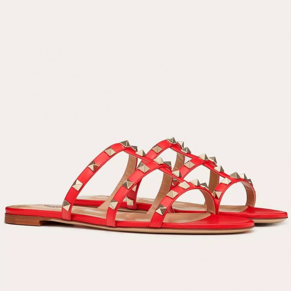 Valentino Garavani Rockstud Flat Sandals In Red Calfskin TDSS14133