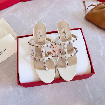 Valentino Rockstud Flip Flop Sandals 50mm In White Calfskin TDSS14238