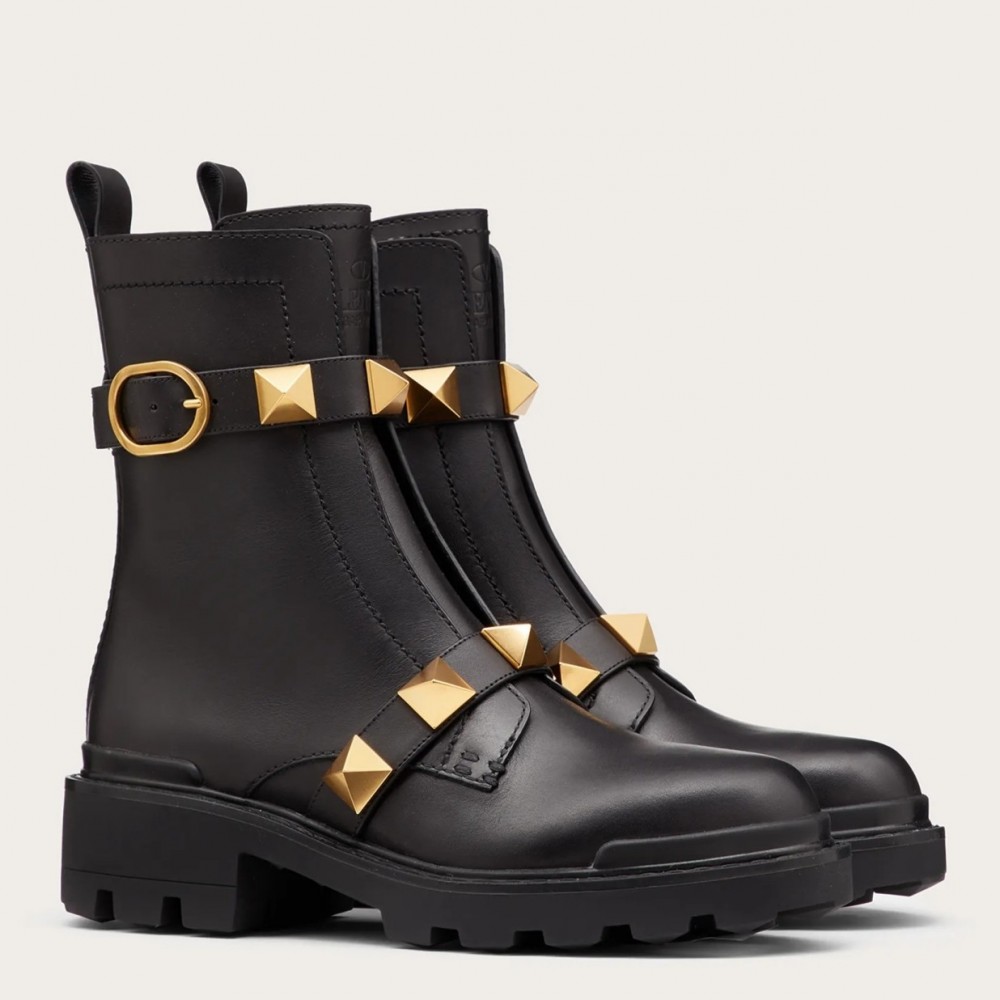 Valentino Roman Stud Combat Boots In Black Calfskin TDSS14268