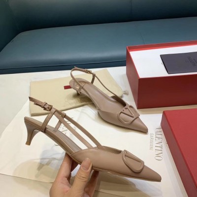 Valentino Vlogo Slingback 40mm Pumps In Poudre Leather TDSS14373